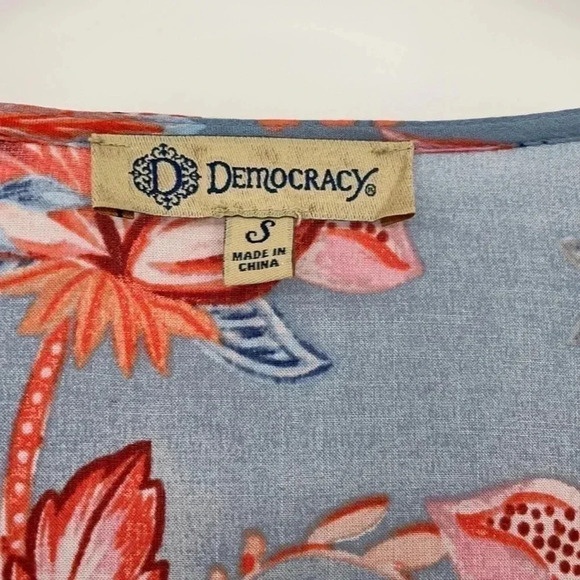 Democracy Blue Floral Hi Low Blouse Top Bell 3/4 Sleeves Small - Picture 5 of 9